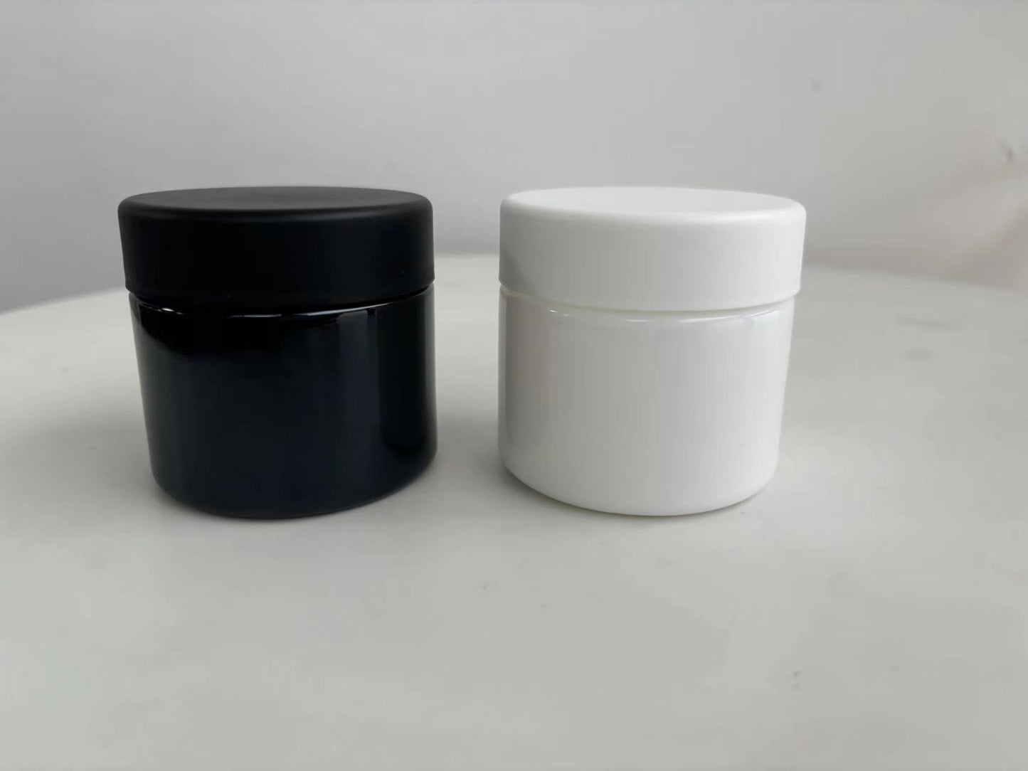 3.5g Matte White (1/8th Ounce) Glass Jars